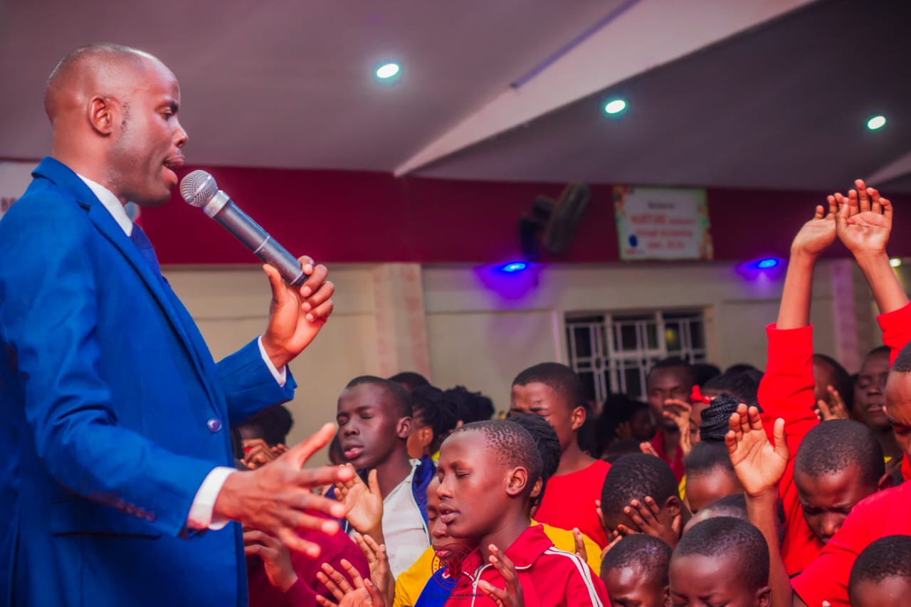 Inspiring Young Leaders